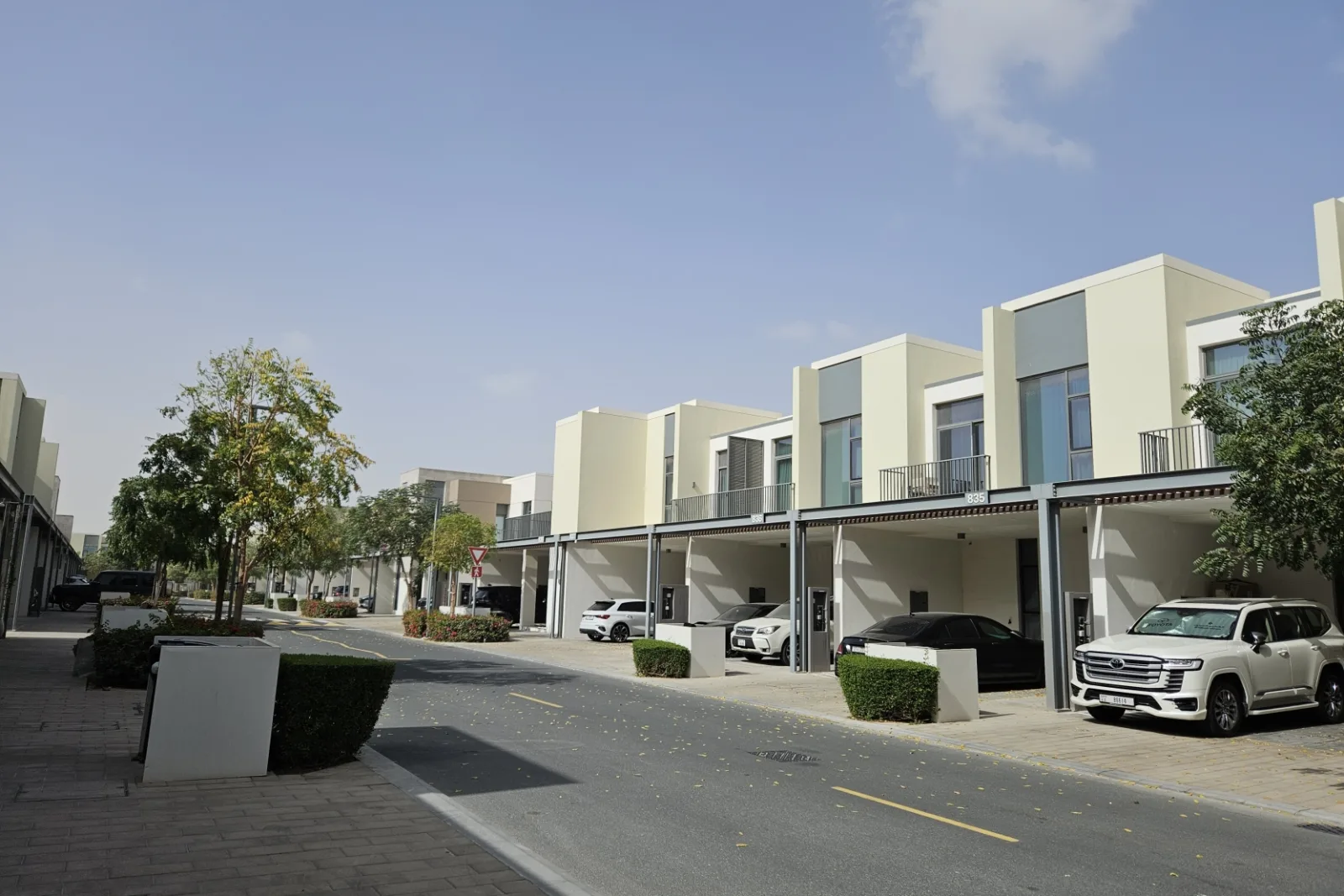 Ready to Move 3BR, Unfurnished, Arabian Ranches 3 — 2