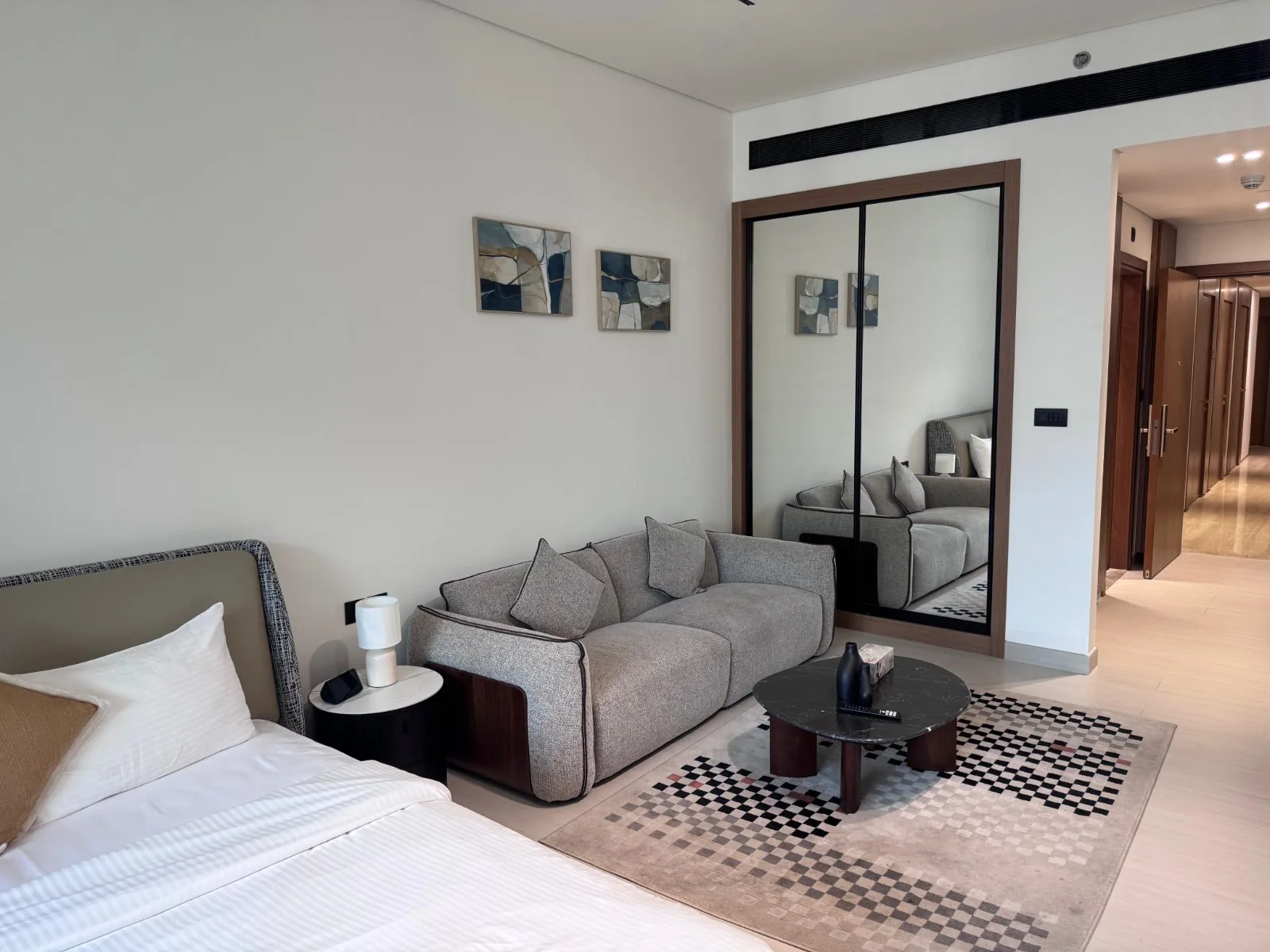 Fully-furnished Studio | Canal View | Vacant — 2