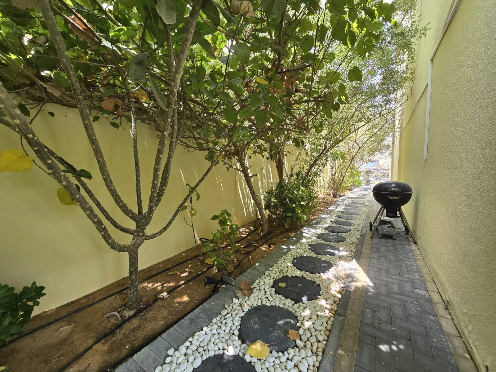 Spacious 4BR Villa | Unfurnished | Private Garden — 3
