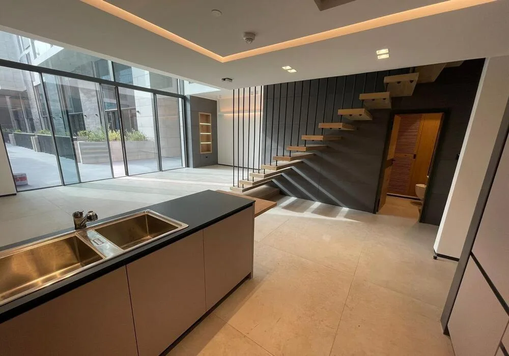 Luxurious Duplex | Spacious | Vacant on Feb15 — 2