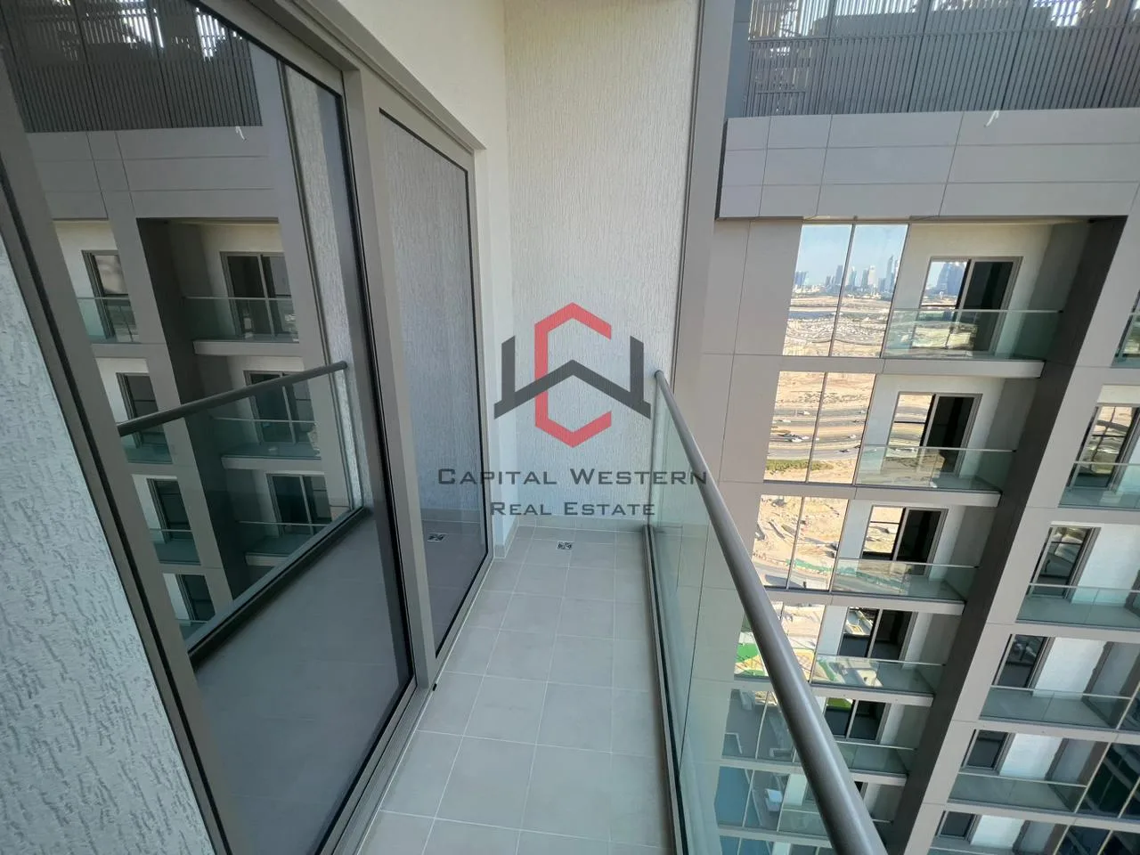 Kitchen Furnished 1-BR | Excellent Finishing | Mohammed Bin Rashid City — 2