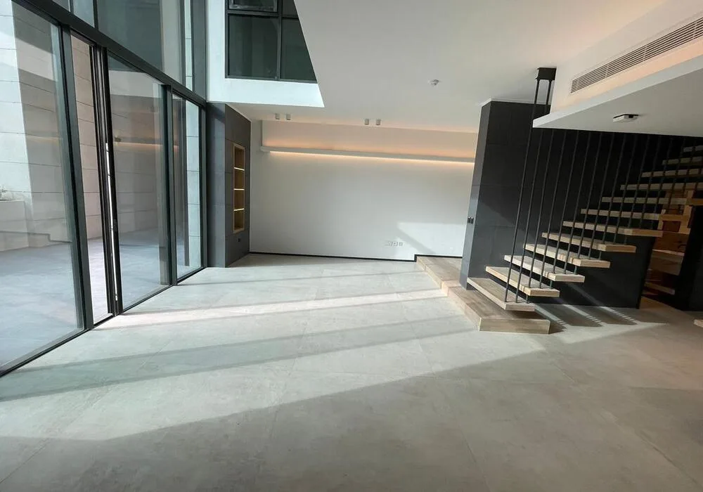 Luxurious Duplex | Spacious | Vacant on Feb15 — 4
