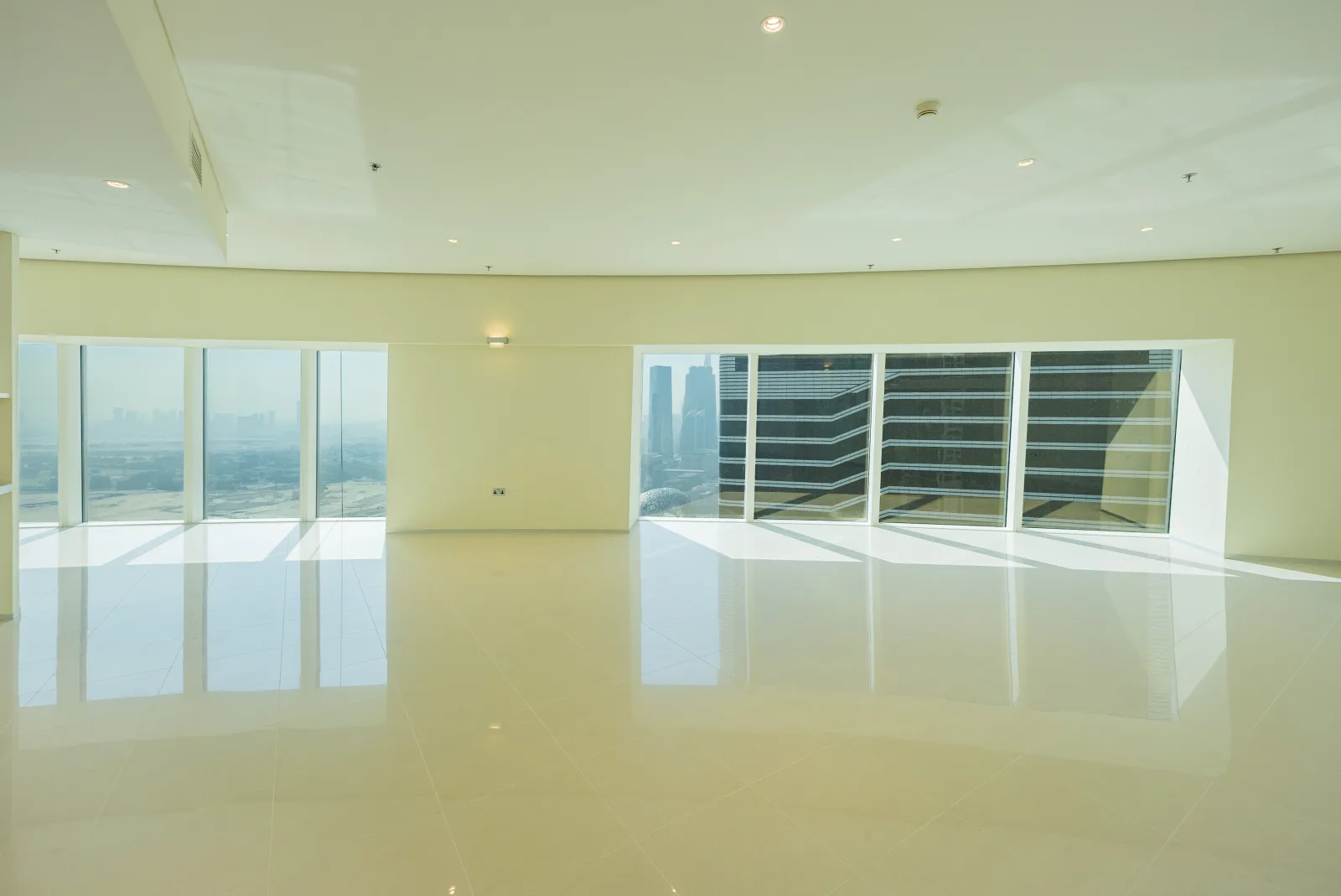 Chiller Free | Prime Location | Close To Metro — 4
