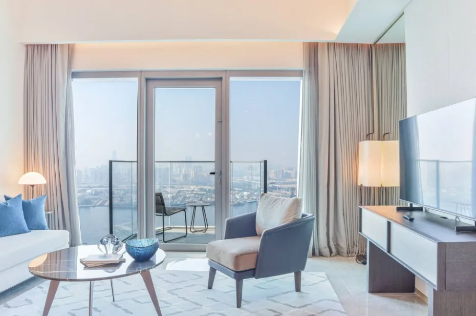 Beautiful Sea View, Luxury Living, Spacious Layout