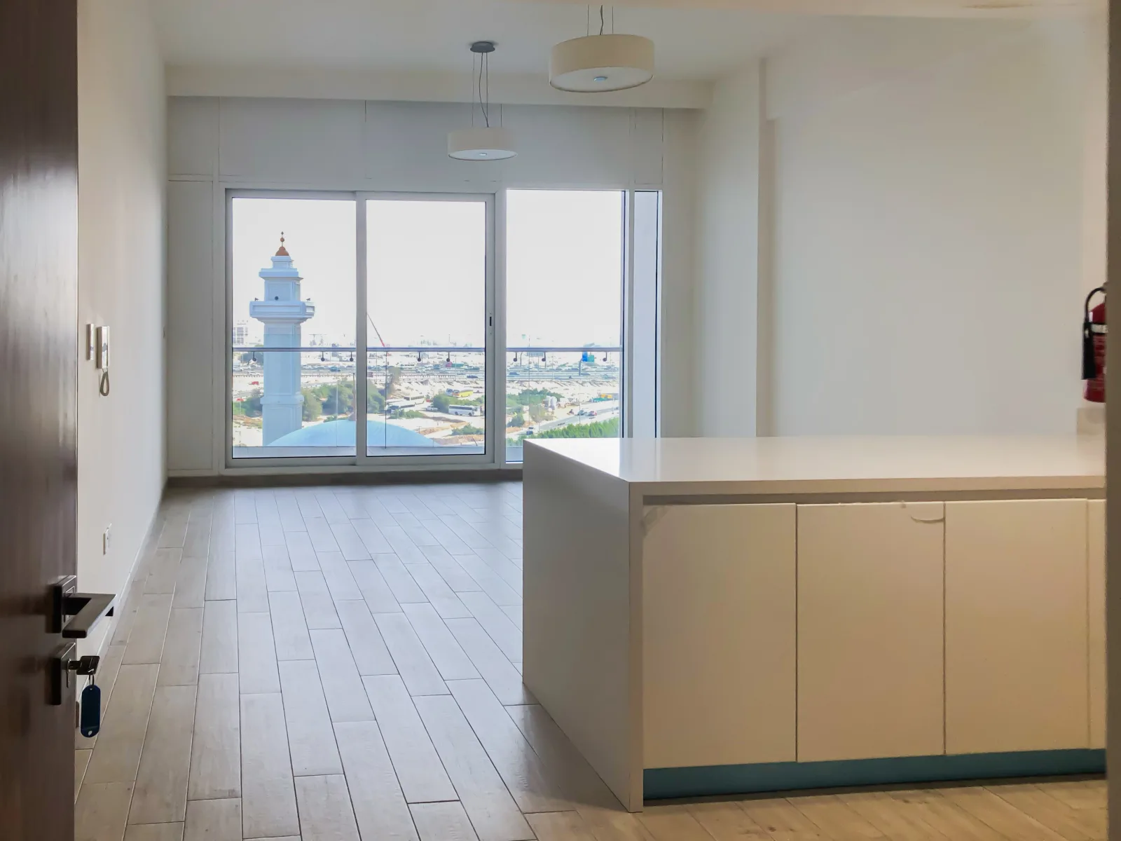 Community View | High Floor | Semi-Furnished — 4