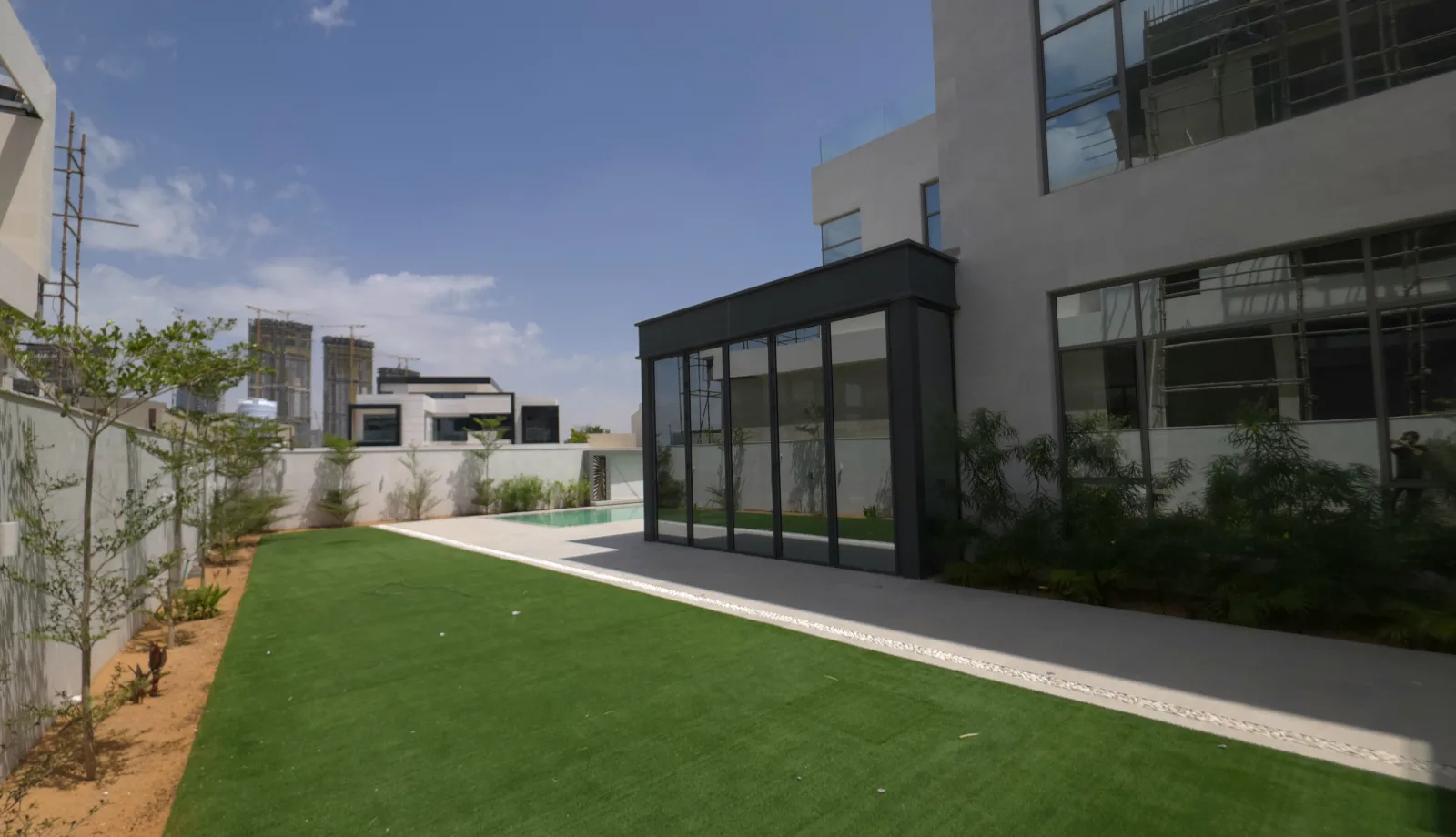 Luxurious 7BR+Maid's+Driver Room | Pool & Garden — 3
