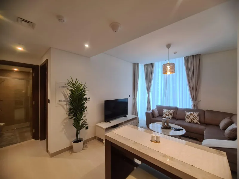 Fully Furnished 1BR plus Study | Ready to Move