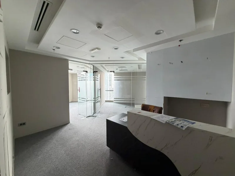 High Floor | Prime Business Location | Vacant