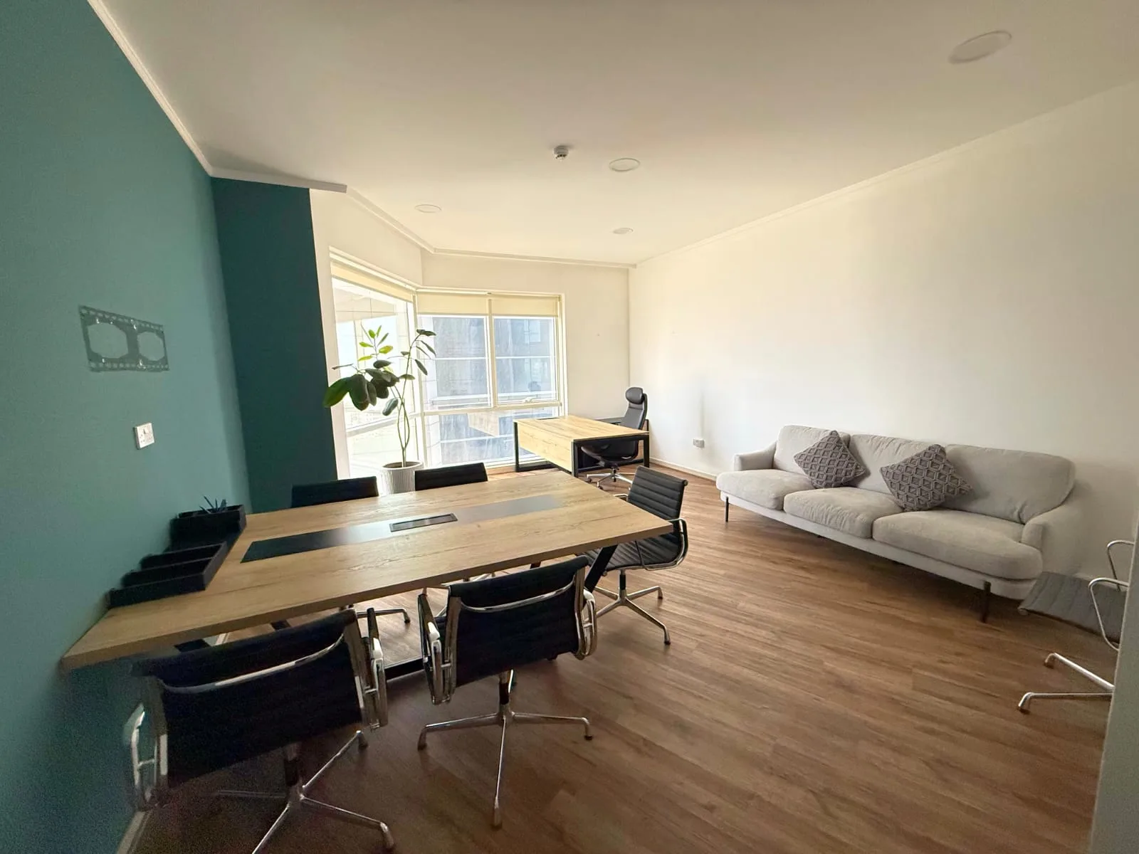 Fully Furnished | Close to Metro | Sheikh Zayed Road — 4