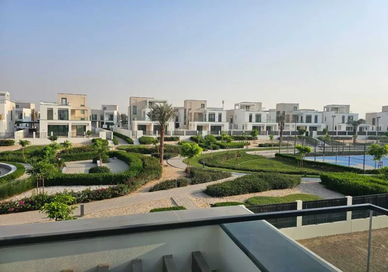 Ready to Move | Facing Amenities | Private Garden