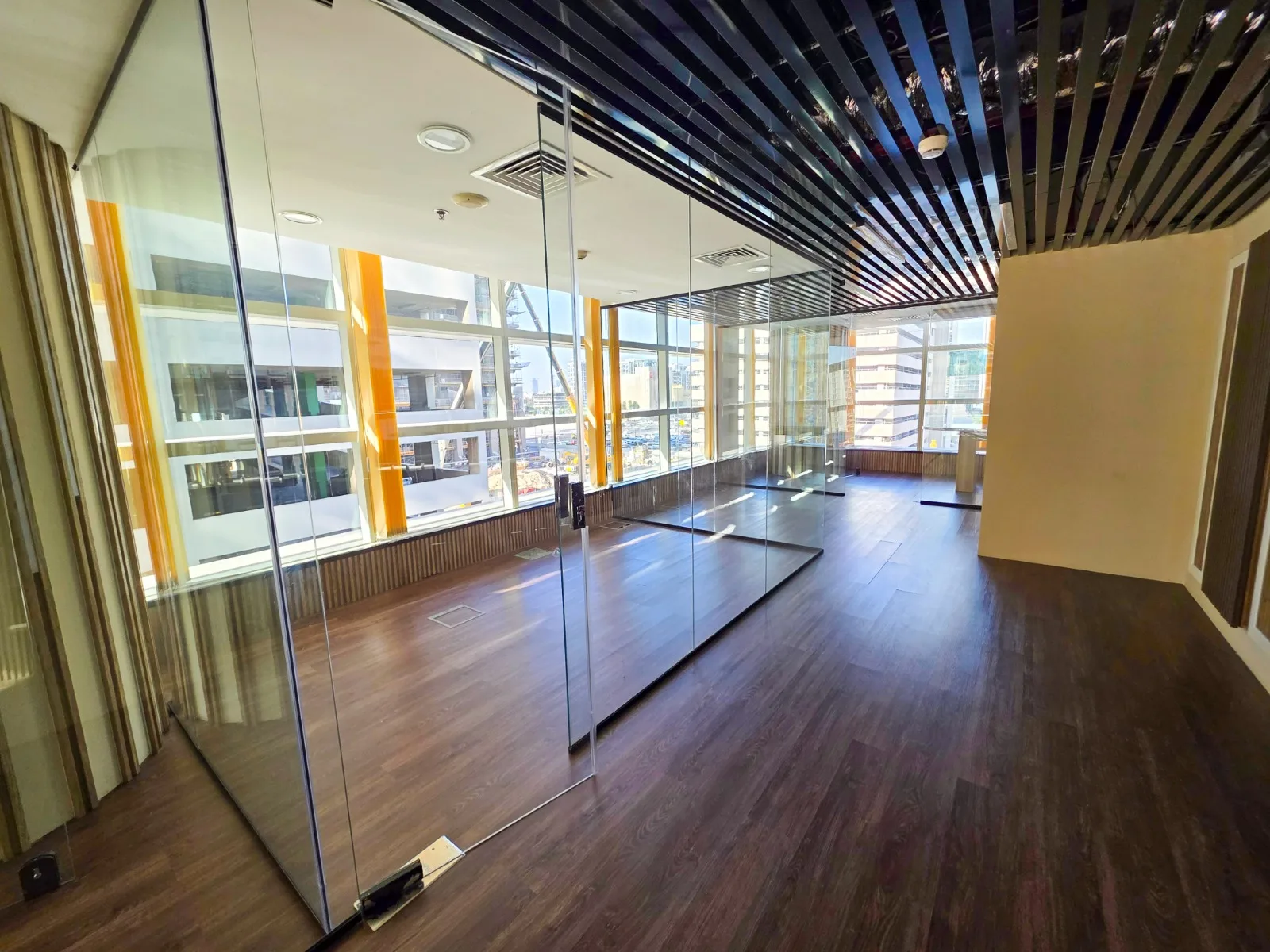 Close to Metro | Glass Partitions | Vacant — 2