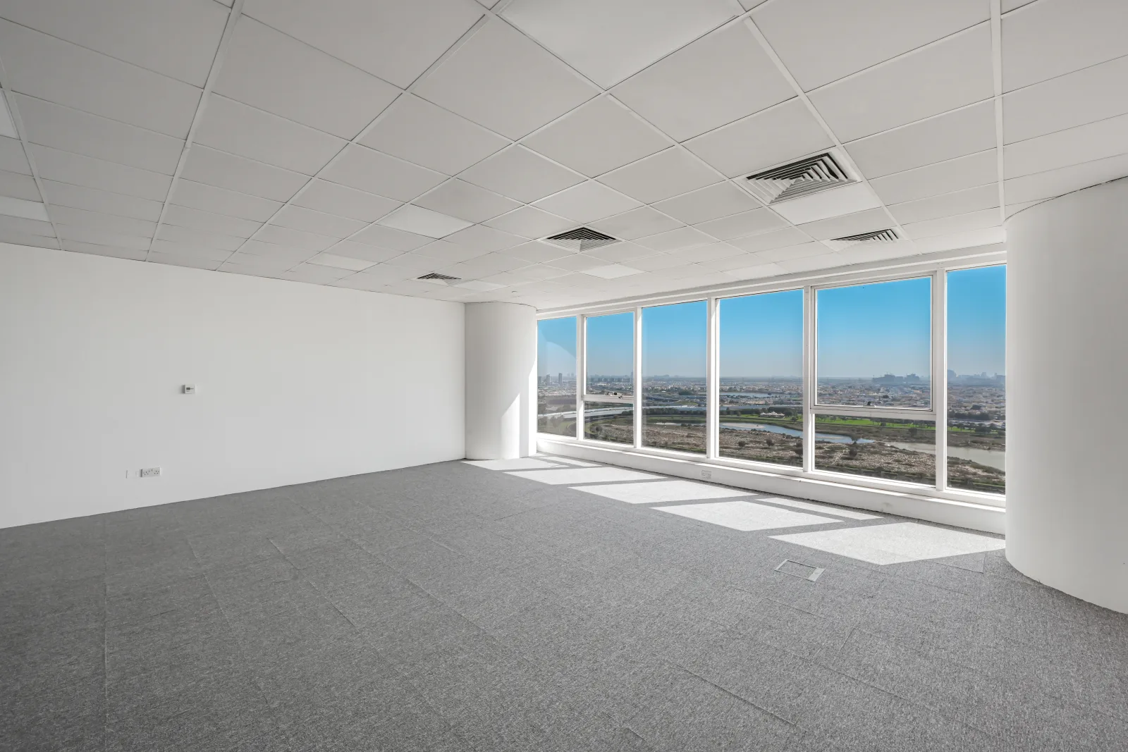 Race Course View | Prime Location | Vacant — 4