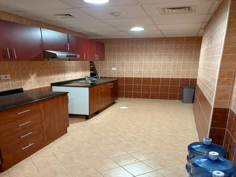Spacious 2BR | Unfurnished | Sports City — 4