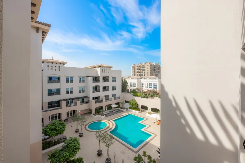 Luxury Apt | Near Burj Al Arab | Chiller Free