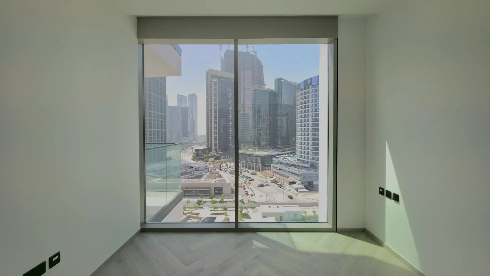 Premium 1 BR | Semi-Furnished | Prime Location — 2