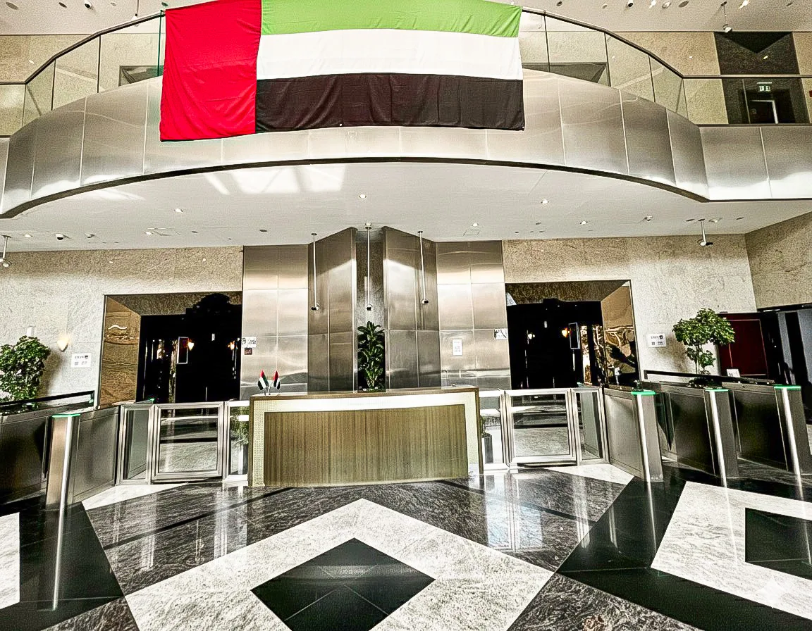 Prime Location | Race Course View | Raised floor — 3