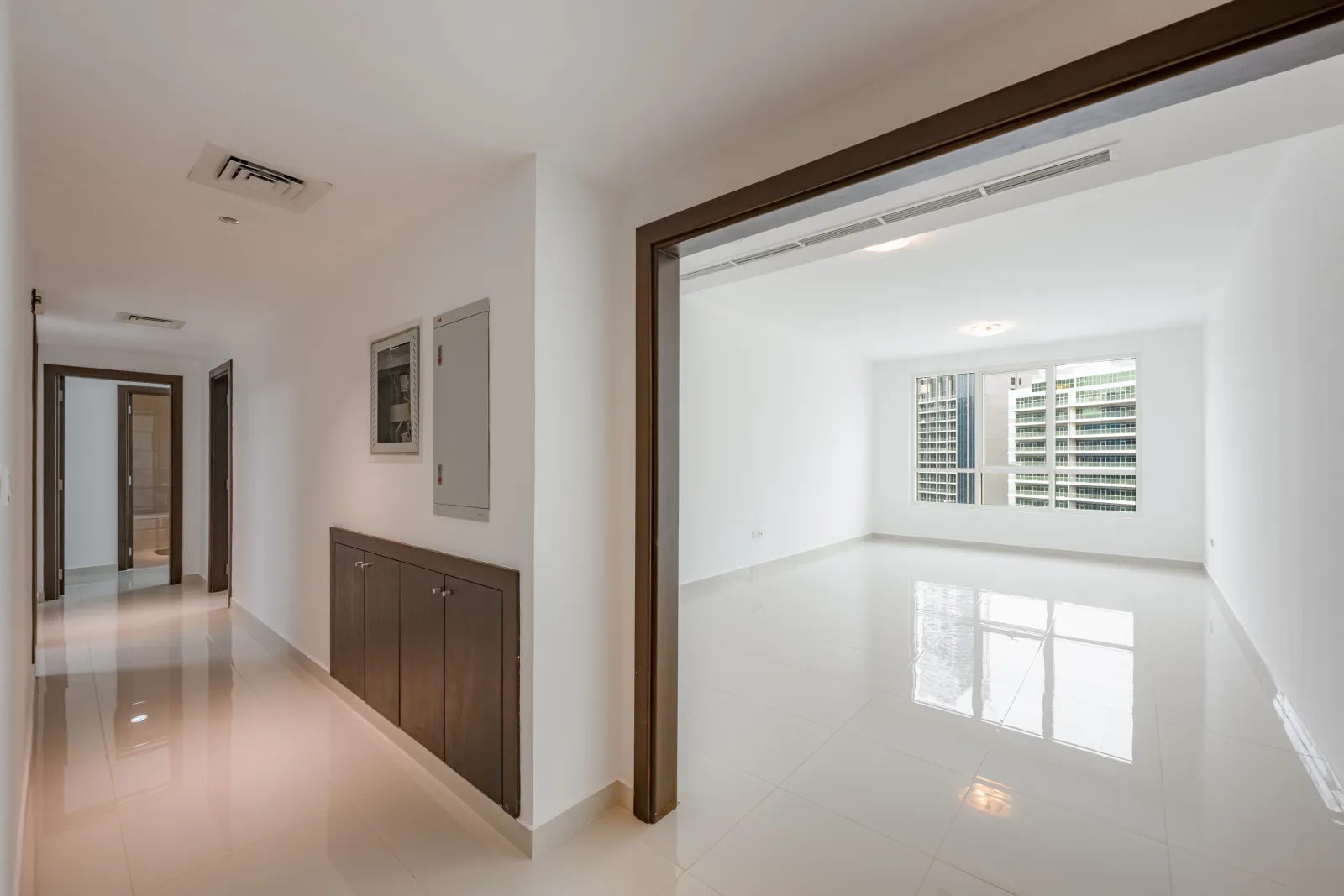 Burj and Canal View | Bright and Spacious 2BR — 2