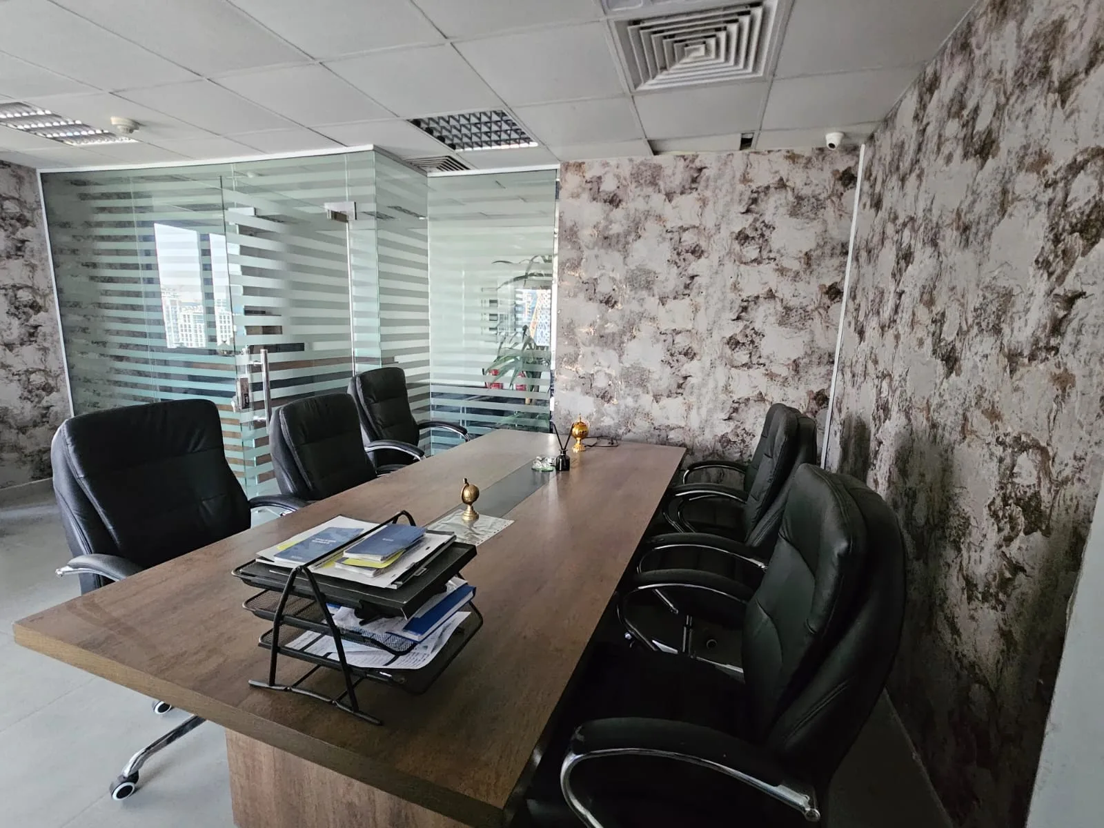 Canal &amp; Burj View | Fitted Office | High Floor — 4