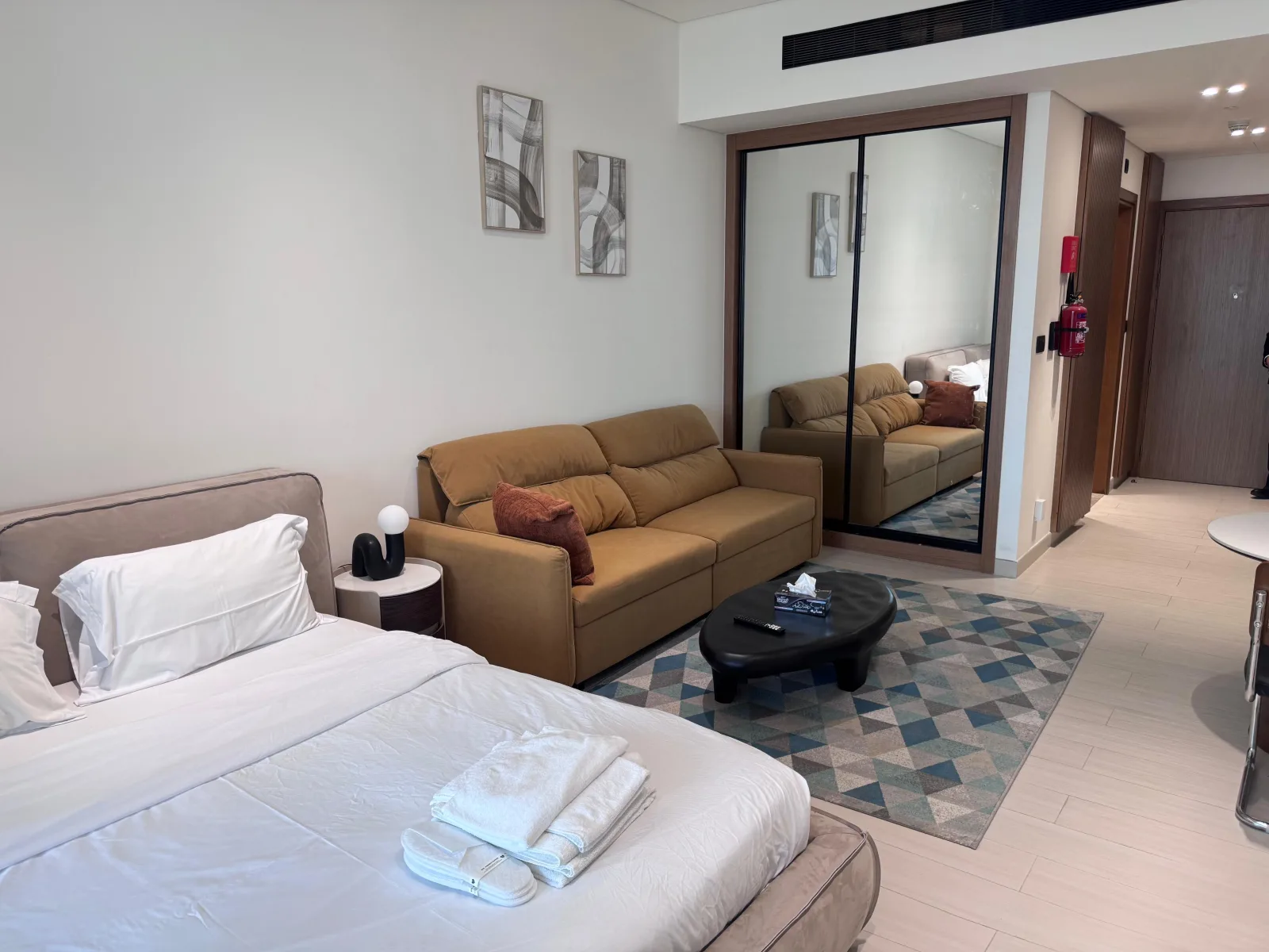 Canal View | Vacant | Fully-furnished Studio — 3