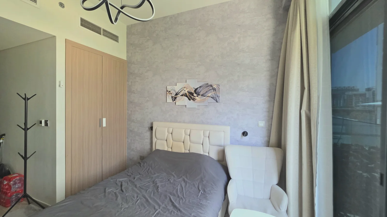 Fully Furnished | Flexible Cheques | Low Floor — 3
