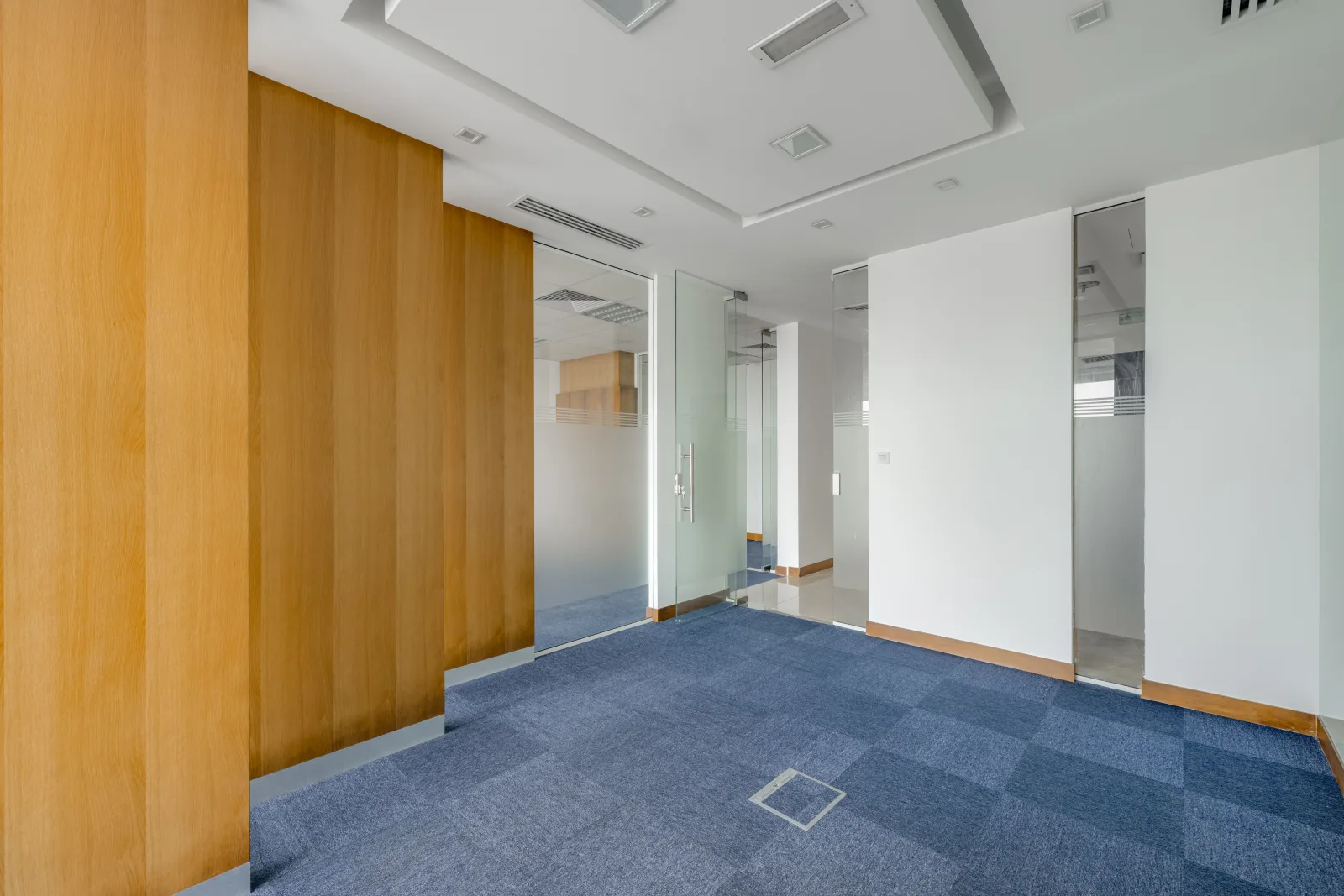 Fully Furnished | Canal and Burj View | Near Metro — 4