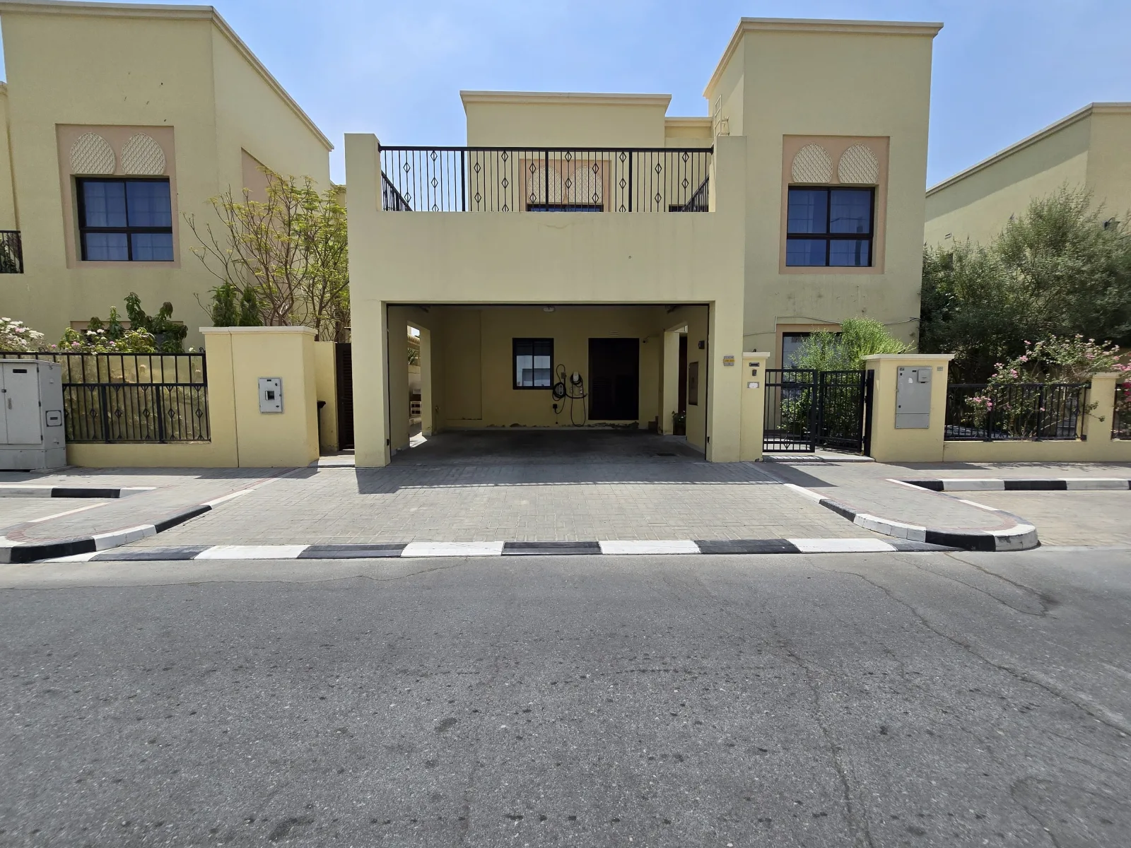 Spacious 4BR Villa | Unfurnished | Private Garden