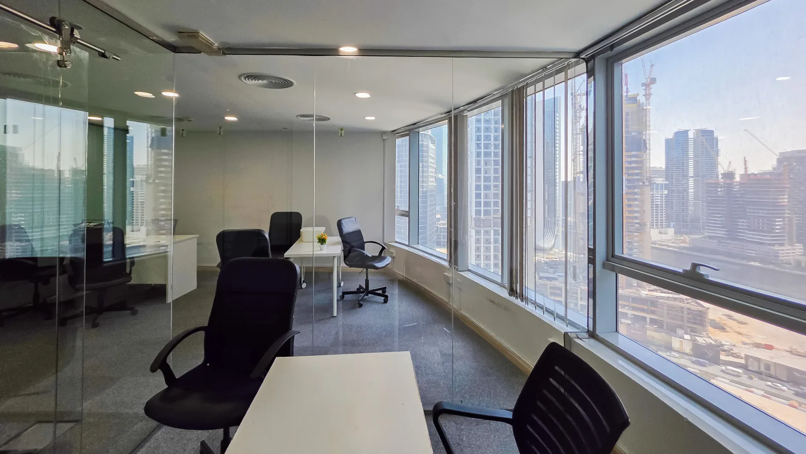 10M FOR FULL FLOOR OFFICE SPACE IN BUSINESS BAY | RENTED — 3
