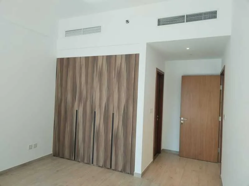 Boulevard View | Prime Location | Multiple Units — 4