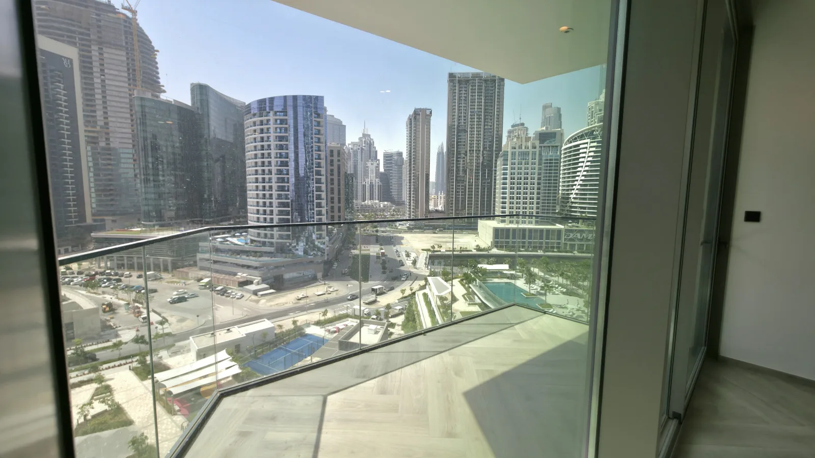 Premium 1 BR | Semi-Furnished | Prime Location