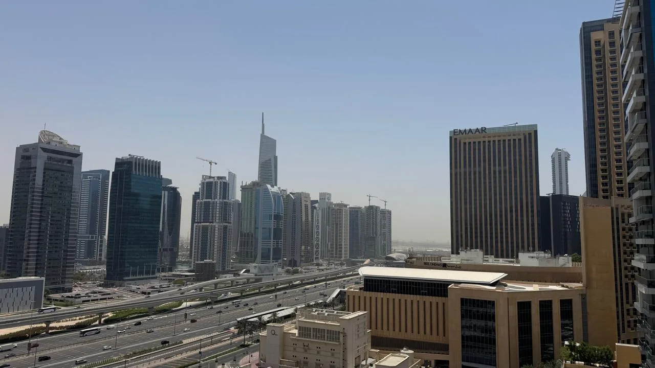 Spacious 1BR | SZR View | 5mins from Metro — 2